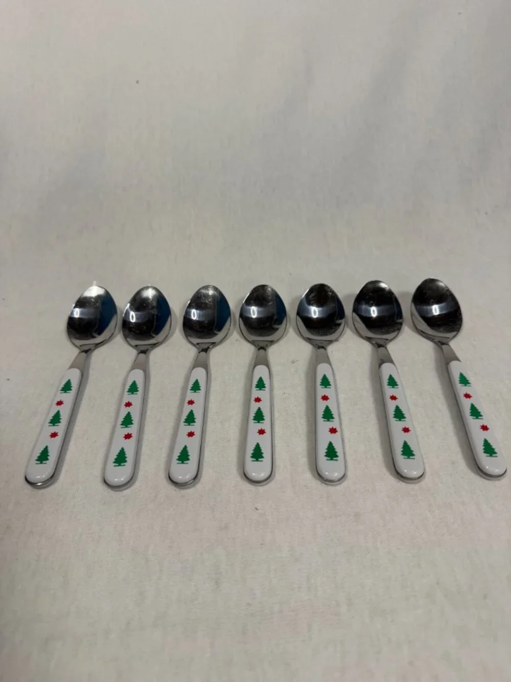 Northland Stainless Christmas Flatware Set 40Pc Service for 8 Holiday Vintage